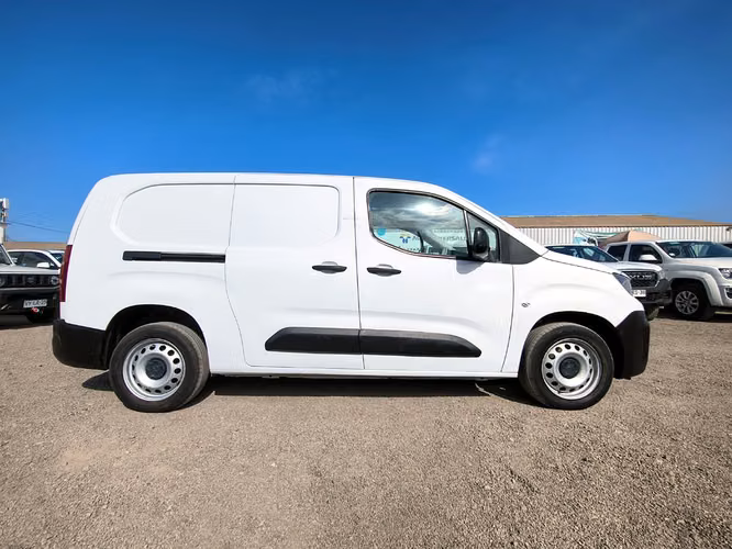 PEUGEOT PARTNER 2023 - Imagen 4