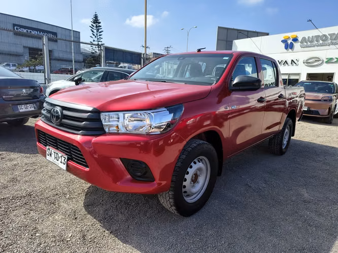 TOYOTA HILUX 2023