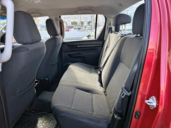 TOYOTA HILUX 2023 - Imagen 16