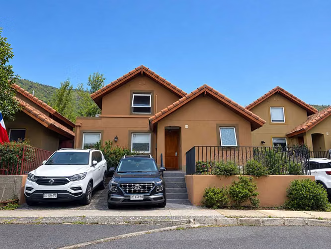 Casa en condominio Los Fresnos - Huechuraba (185886)