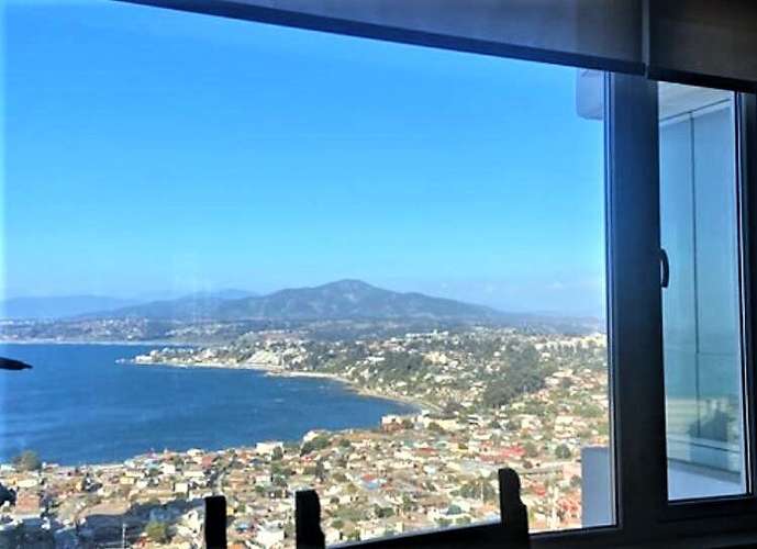Venta de departamento de 3 dormitorios, en Costa de Montemar, Concón. 9.500 UF