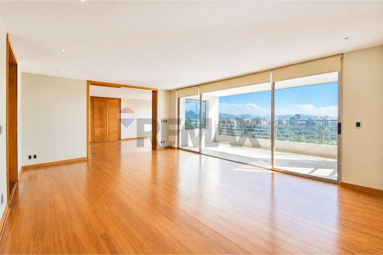 Exclusivo penthouse en el golf ! 4d + sala
