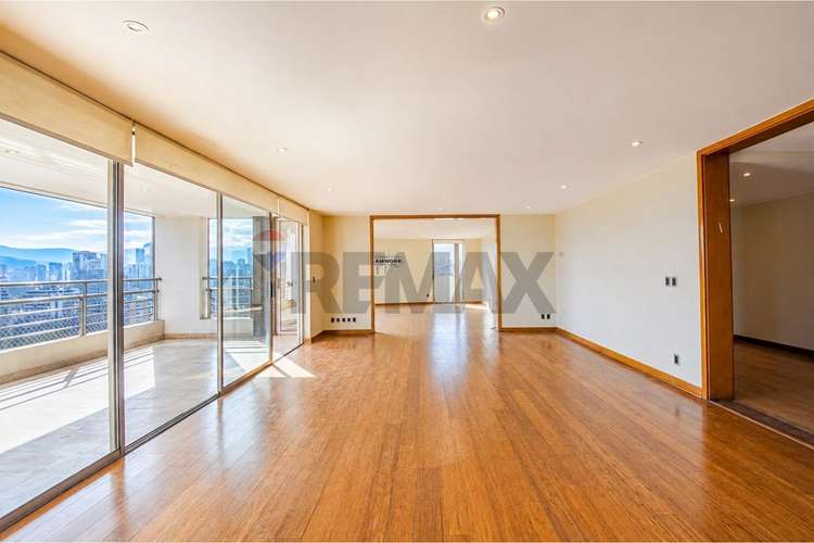 Exclusivo penthouse en el golf ! 4d + sala - Imagen 5