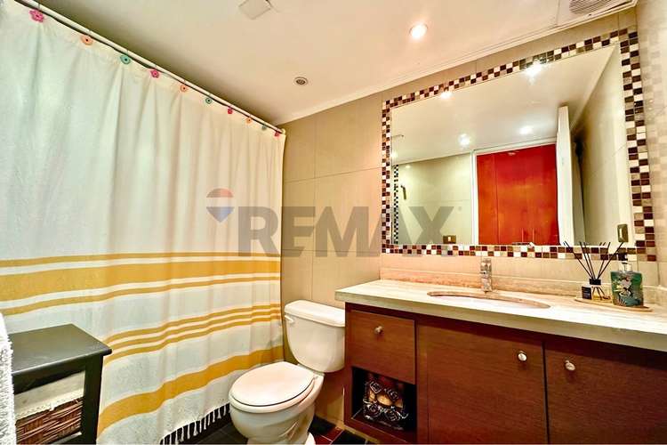 Oportunidad! amplio 4 dorm + 2 est + bod, vista - Imagen 15