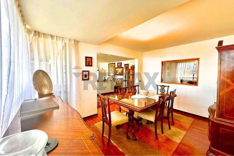 Oportunidad! amplio 4 dorm + 2 est + bod, vista - Imagen 8