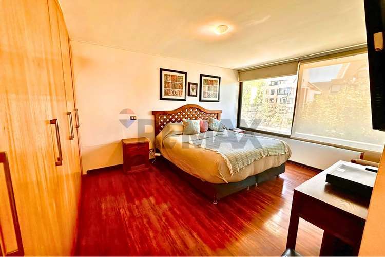 Oportunidad! amplio 4 dorm + 2 est + bod, vista - Imagen 11