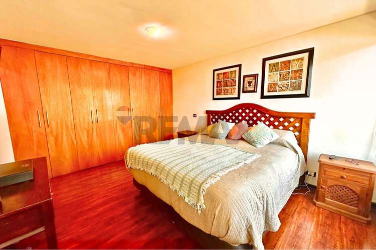 Oportunidad! amplio 4 dorm + 2 est + bod, vista - Imagen 12