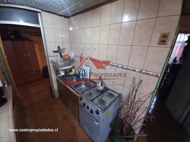 CASA EN RENCA, 3 DORMITORIOS 1 BAÑO - Imagen 8