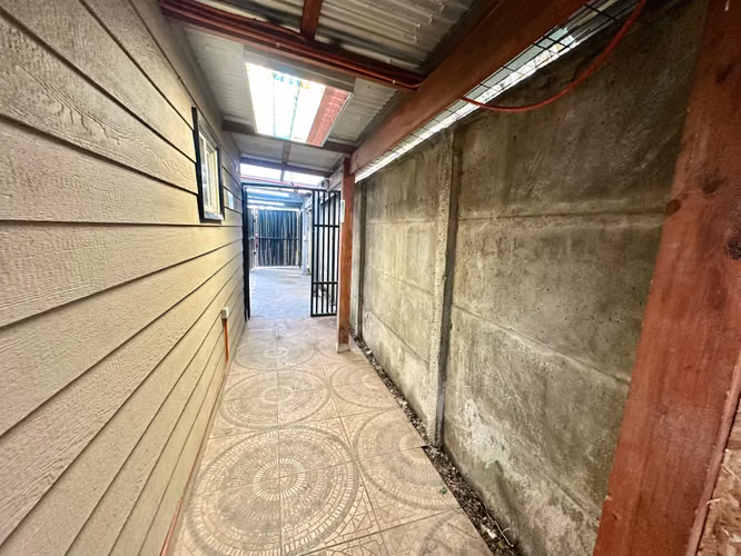 OFICINAS Y BODEGA CON AMPLIO ESTACIONAMIENTO EN VALDIVIA - Imagen 16
