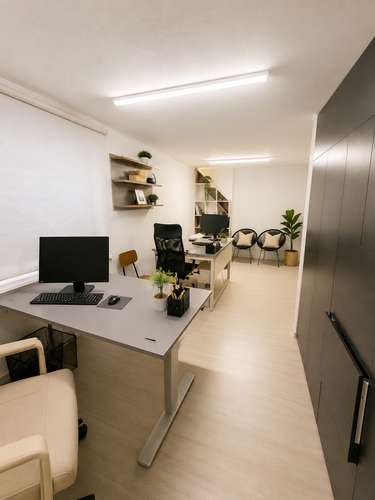 CASA - OFICINA  CON AMBIENTES AMPLIOS Y FUNCIONALES