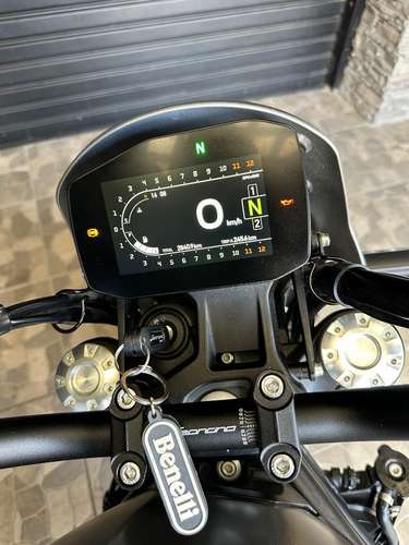 Benelli leoncino 800 trail