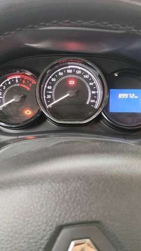 Renault Oroch 2.0 Intens Doble Cabina 6MT  km – Al día
