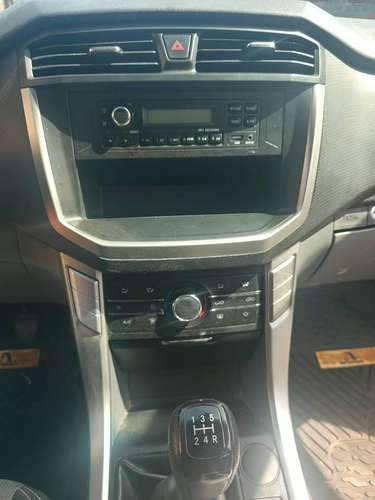 Camioneta Maxus T60 año 2024 bencinera - Imagen 2