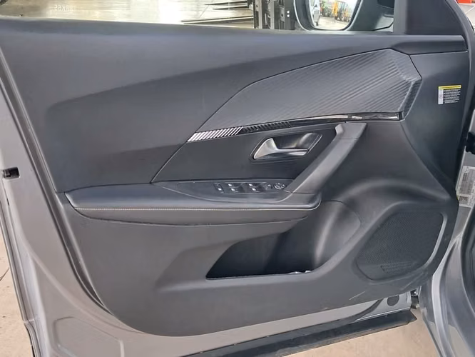 PEUGEOT 2008 2025 - Imagen 15