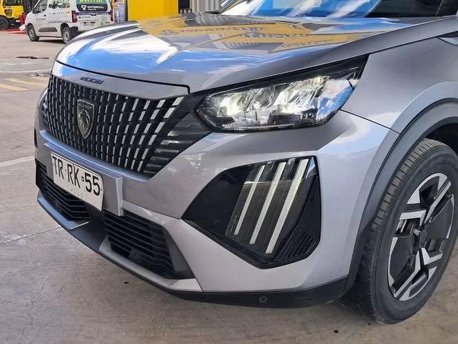 PEUGEOT 2008 2025 - Imagen 12