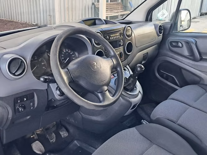 PEUGEOT PARTNER 2018 - Imagen 13