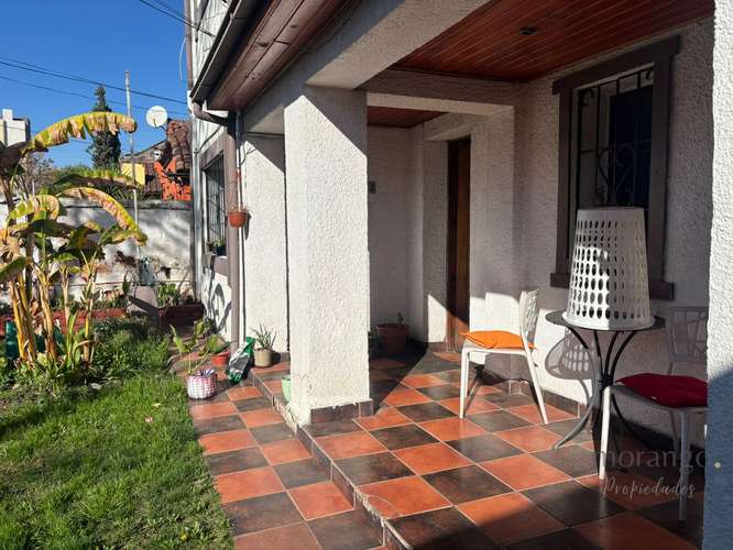 Venta de amplio terreno con 2 casas - Imagen 10