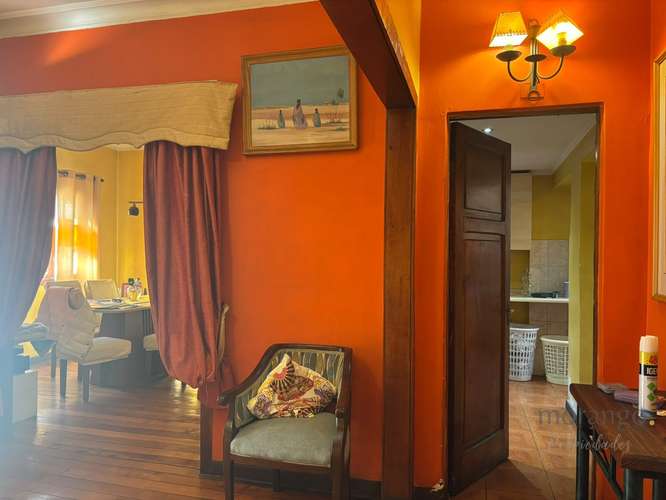 Venta de amplio terreno con 2 casas - Imagen 6