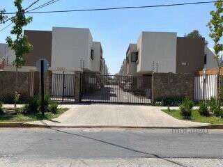 Arriendo Casa townhouse La Florida