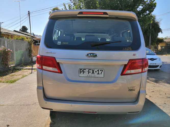 Furgon pasajeros Jac Refine 10+1 oferta en Curico