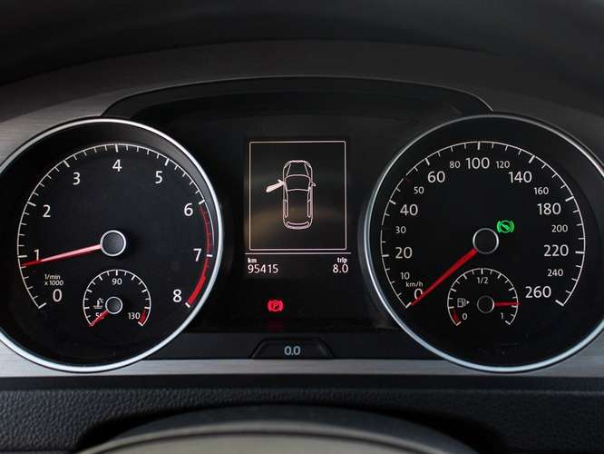 VOLKSWAGEN GOLF 1.6 4X2 AT 5P 2015 - Imagen 11