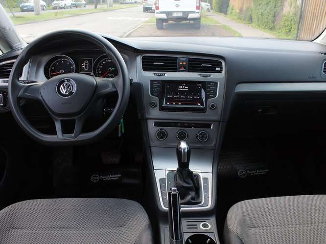 VOLKSWAGEN GOLF 1.6 4X2 AT 5P 2015 - Imagen 9