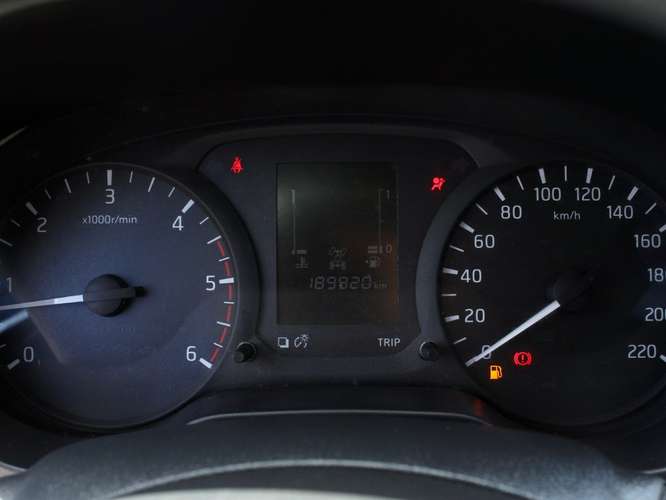 NISSAN NP300 2.3 SE DIESEL 4WD DOB CAB MT 4P 2019 - Imagen 11