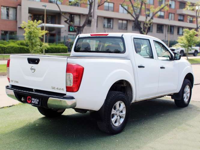 NISSAN NP300 2.3 SE DIESEL 4WD DOB CAB MT 4P 2019 - Imagen 4