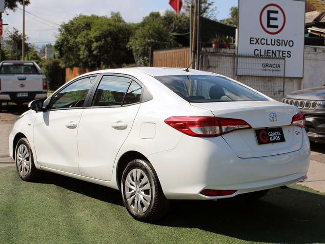 TOYOTA YARIS 1.5 GLI CVT SEDAN 2022