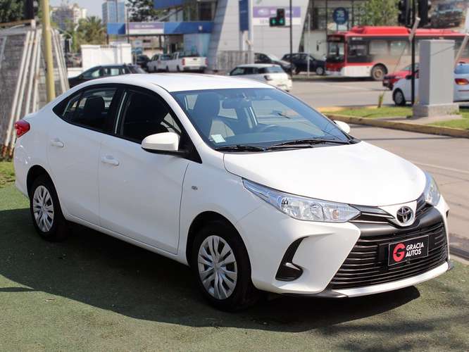 TOYOTA YARIS 1.5 GLI CVT SEDAN 2022