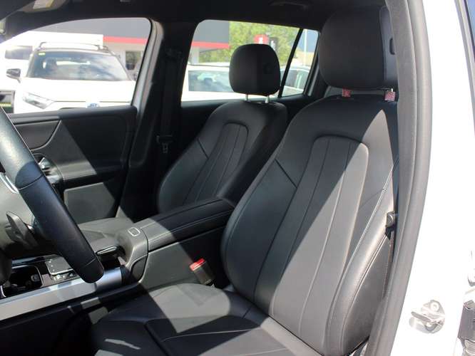 MERCEDES-BENZ GLB 200 1.3 TURBO 2023