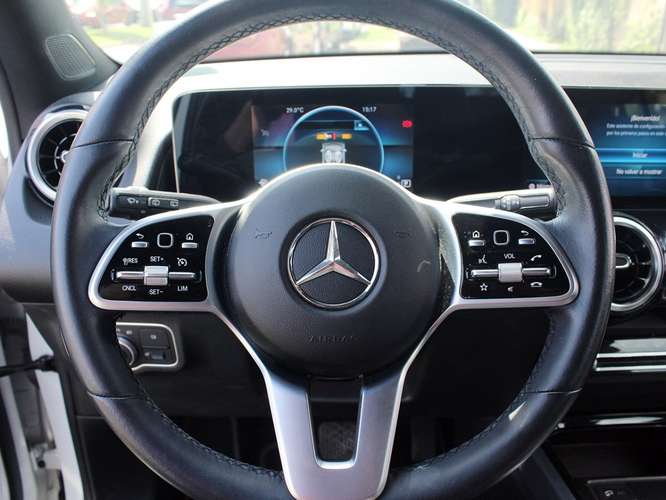 MERCEDES-BENZ GLB 200 1.3 TURBO 2023