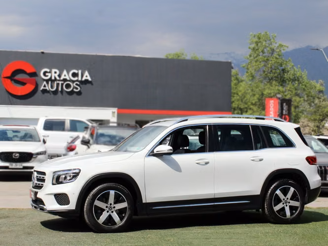 MERCEDES-BENZ GLB 200 1.3 TURBO 2023