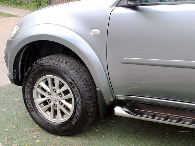 MITSUBISHI MONTERO SPORT G2 2.5 DIESEL MT 5P 2016
