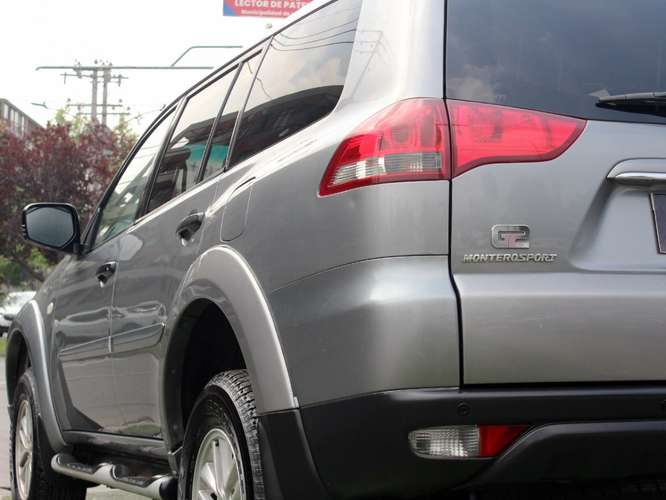 MITSUBISHI MONTERO SPORT G2 2.5 DIESEL MT 5P 2016