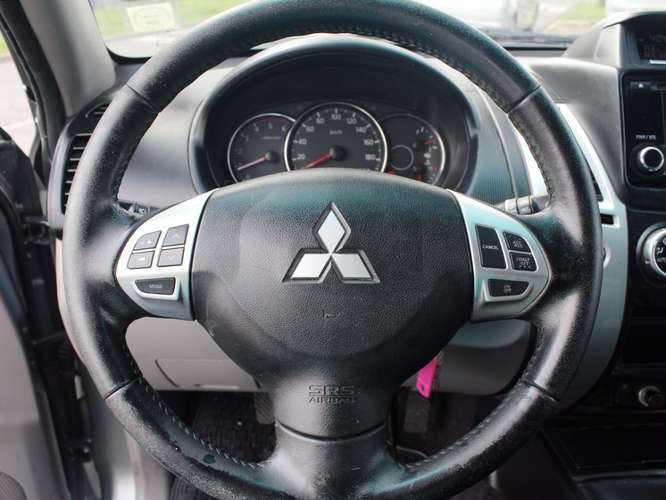 MITSUBISHI MONTERO SPORT G2 2.5 DIESEL MT 5P 2016
