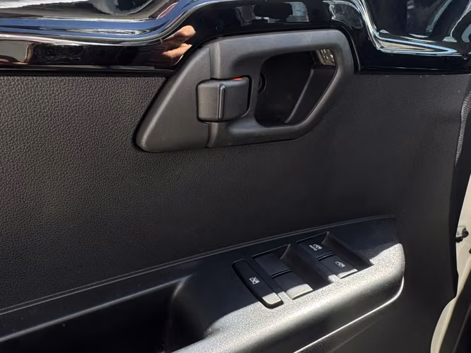 MAHINDRA KUV100 1.2 - Imagen 10