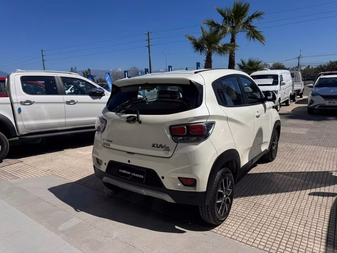MAHINDRA KUV100 1.2 - Imagen 6