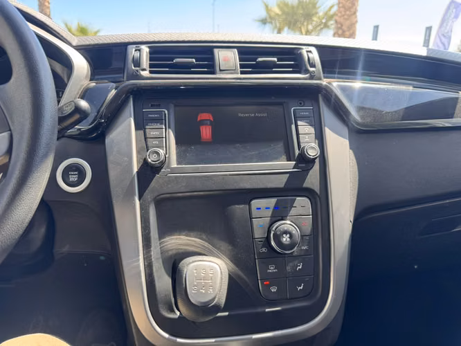 MAHINDRA KUV100 1.2 - Imagen 9