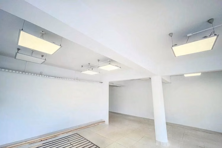 Local En Las Condes: Ubicación Y Espacio Perfectos - Imagen 10