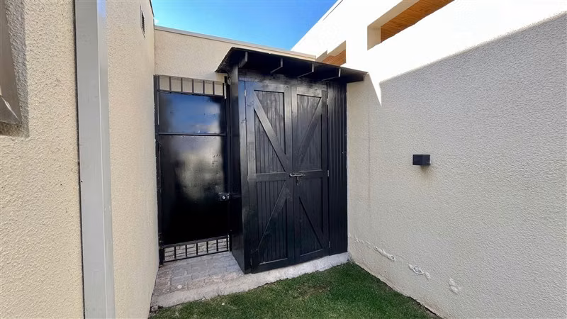 Casa en arriendo de 4 dorm. en Lo Barnechea