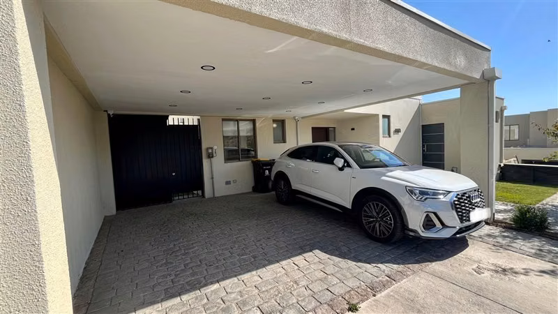Espectacular Casa en venta de 4 dorm Huinganal - Imagen 28