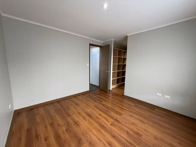 CASA EN PARQUE SAN VALENTIN - Imagen 4