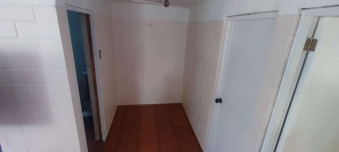 ARRIENDO CASA INTERIOR A PASOS DEL CENTRO DE VILLA ALEMANA - Imagen 3