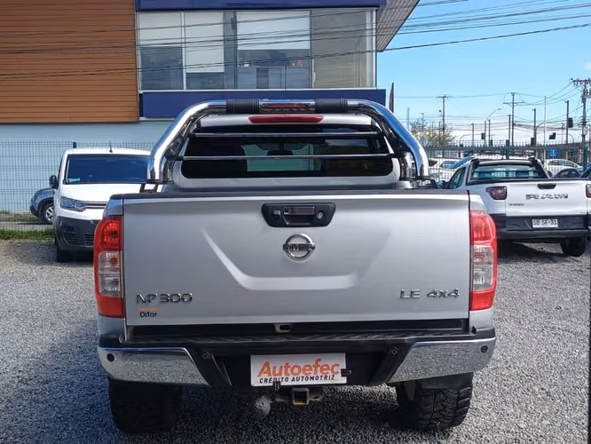 NISSAN Np300 LE 2.3 D. AUT. 2018 - Imagen 6