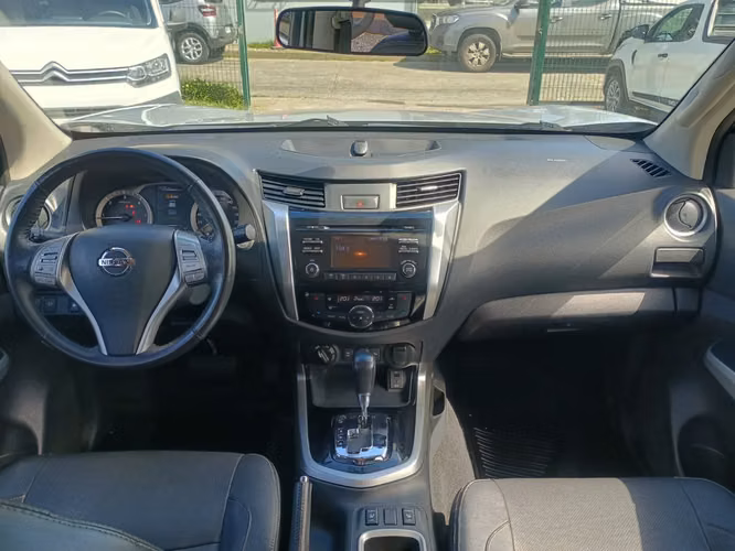 NISSAN Np300 LE 2.3 D. AUT. 2018 - Imagen 4
