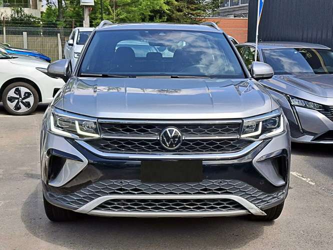 VOLKSWAGEN TAOS 2024