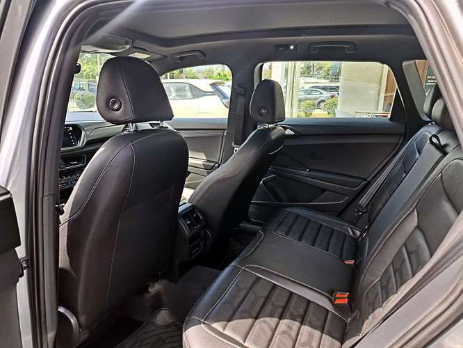 VOLKSWAGEN TAOS 2024