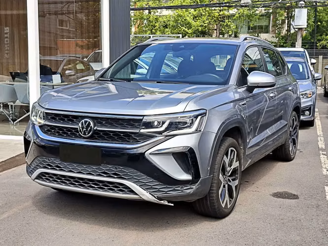 VOLKSWAGEN TAOS 2024