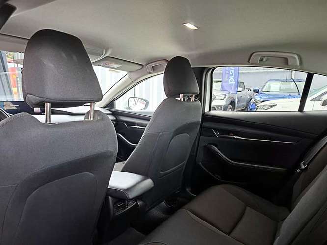 MAZDA 3 SEDAN 2025 - Imagen 14